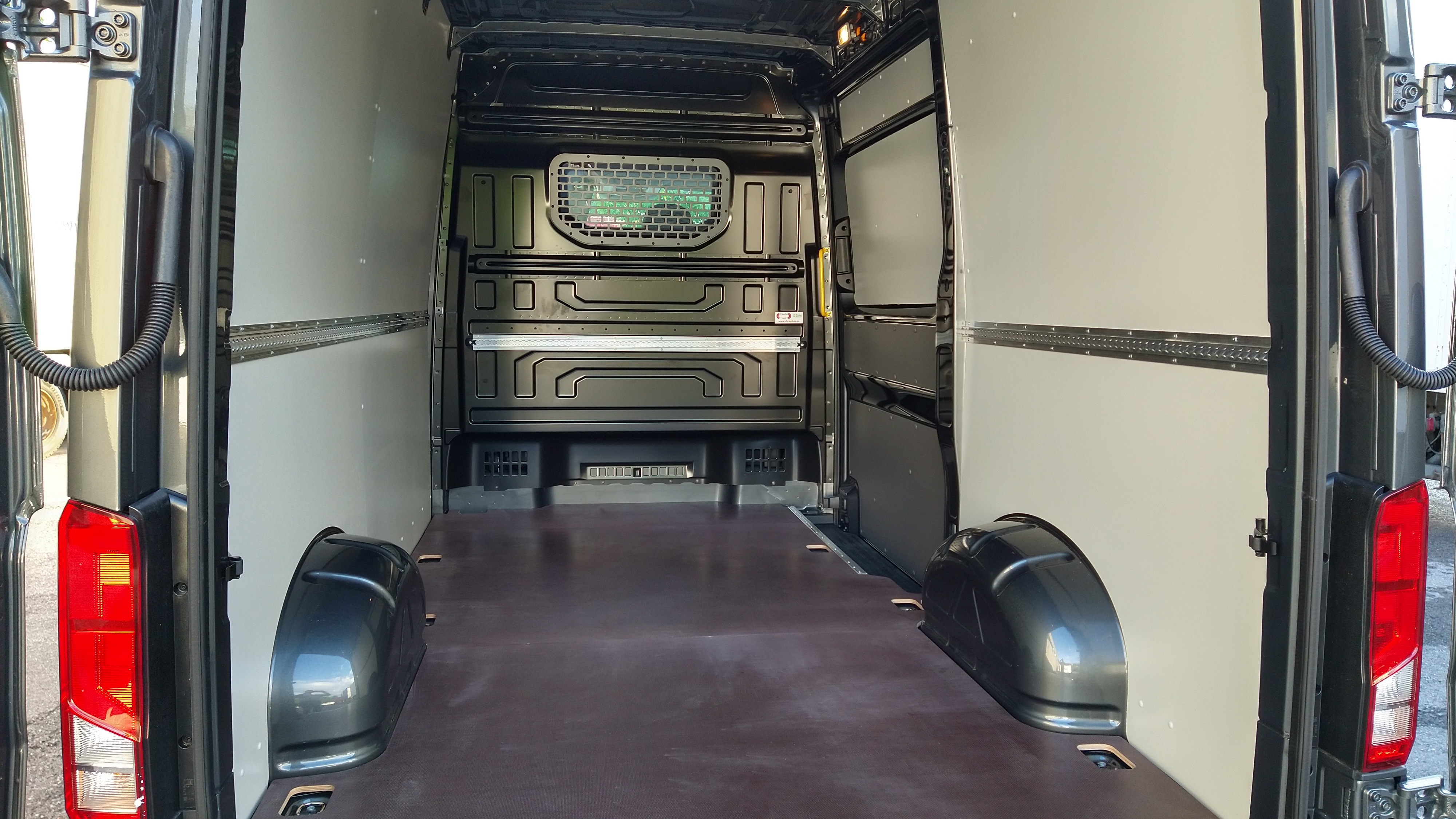 Innenverkleidung Set, Vollverkleidung, Volkswagen Crafter 35 Kasten L4H3 / Lang, Hochdach / FWD / RD